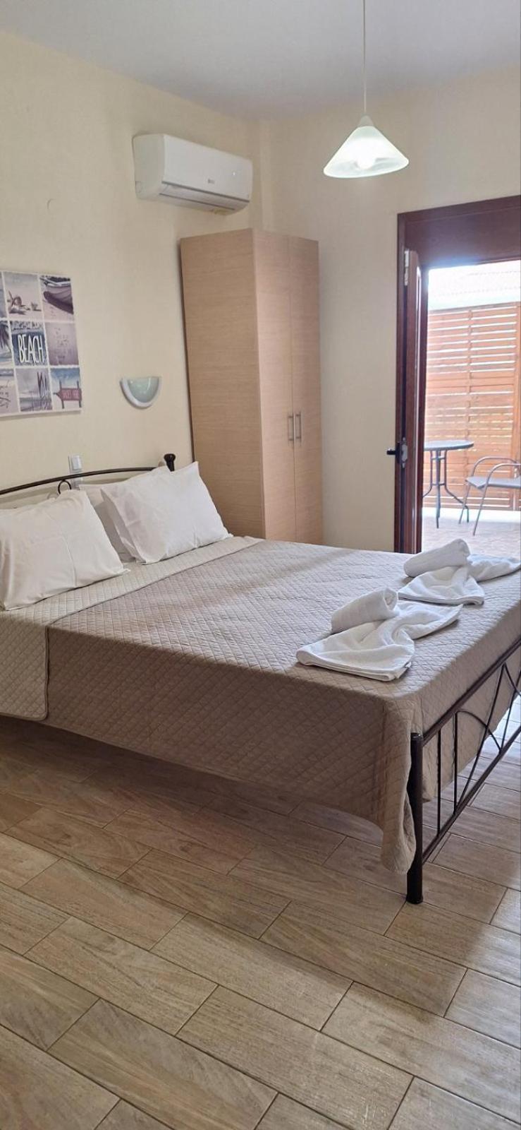 Apartmán Diolkos 2 Nea Roda Pokoj fotografie